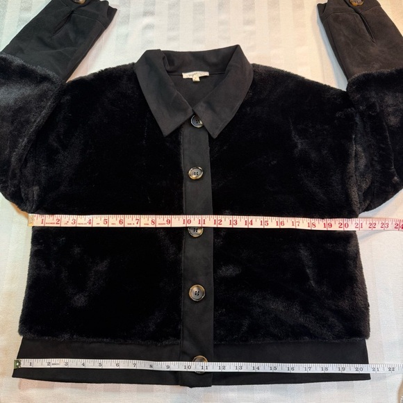 Mystree Mixed Media Faux Fur & Suede Cropped Jacket | Size M Black - Picture 7 of 10